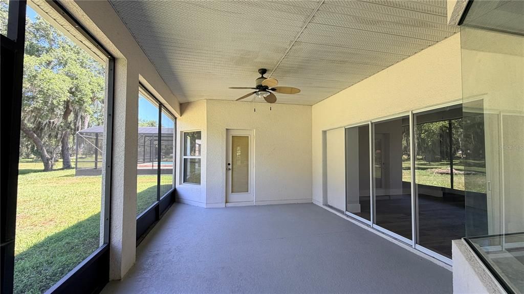 En Venta: $529,990 (5 camas, 3 baños, 3586 Pies cuadrados)