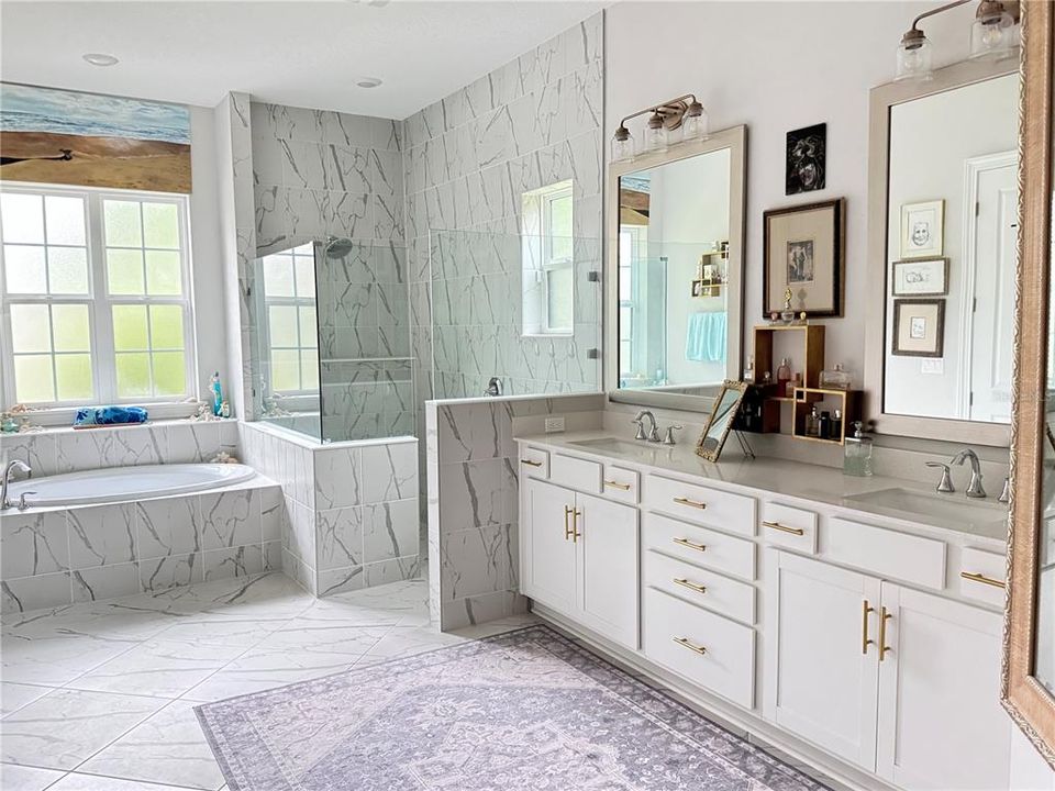 For Sale: $1,095,000 (4 beds, 3 baths, 3356 Square Feet)