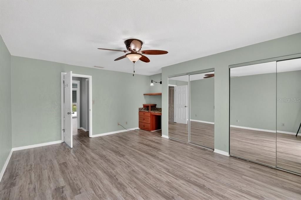 For Sale: $229,000 (2 beds, 2 baths, 1184 Square Feet)