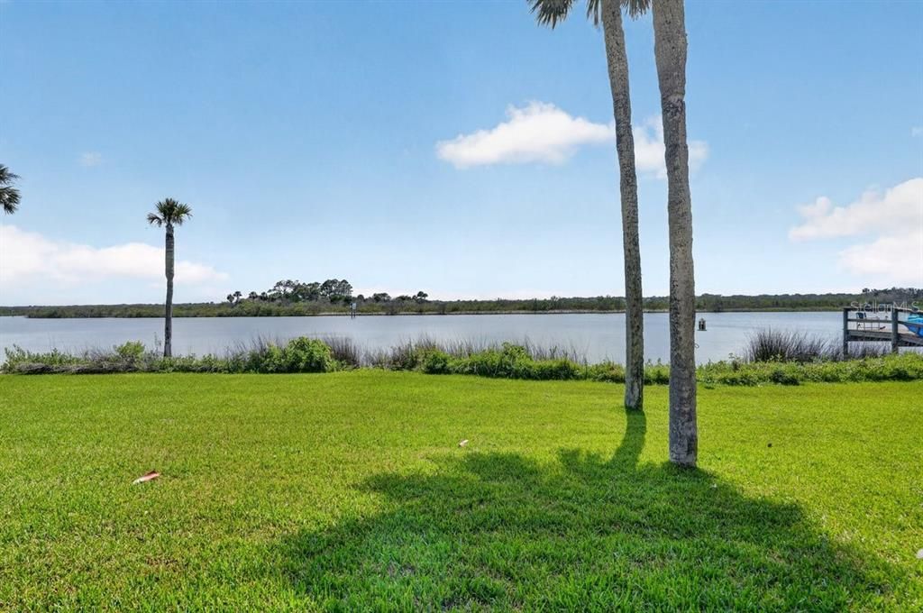 For Sale: $229,000 (2 beds, 2 baths, 1184 Square Feet)