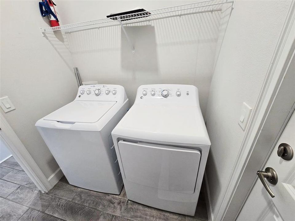 For Sale: $378,500 (4 beds, 2 baths, 1820 Square Feet)