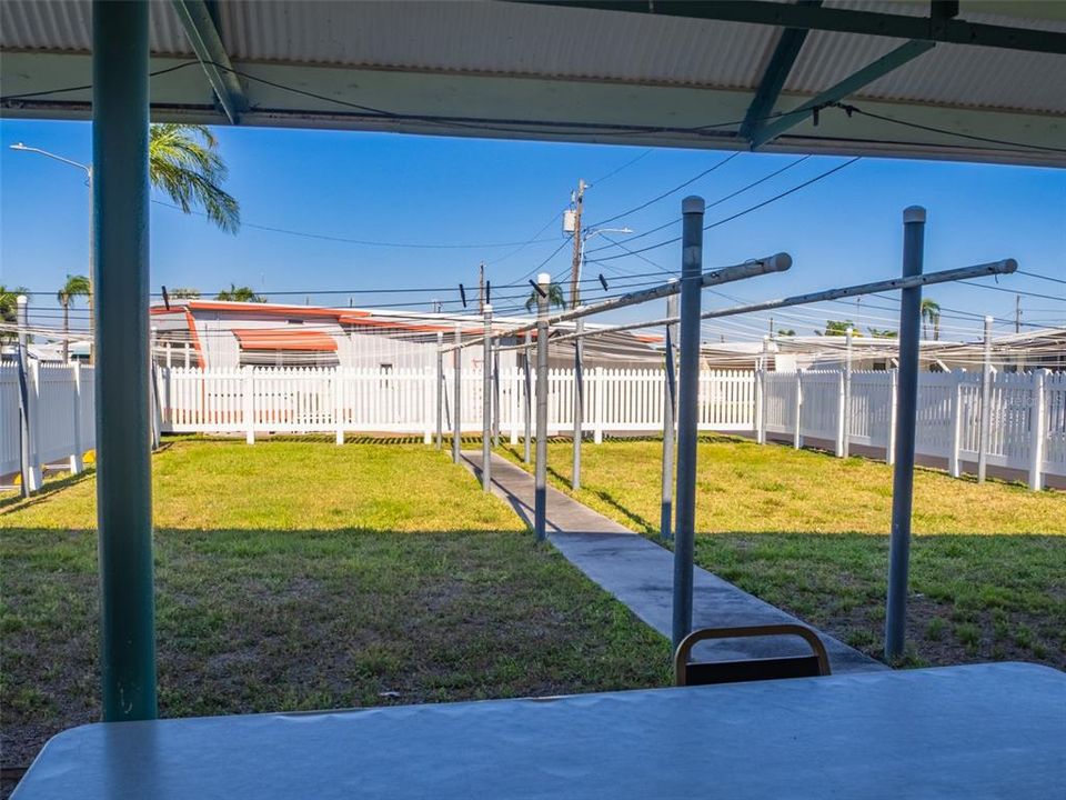 For Sale: $115,000 (1 beds, 1 baths, 700 Square Feet)