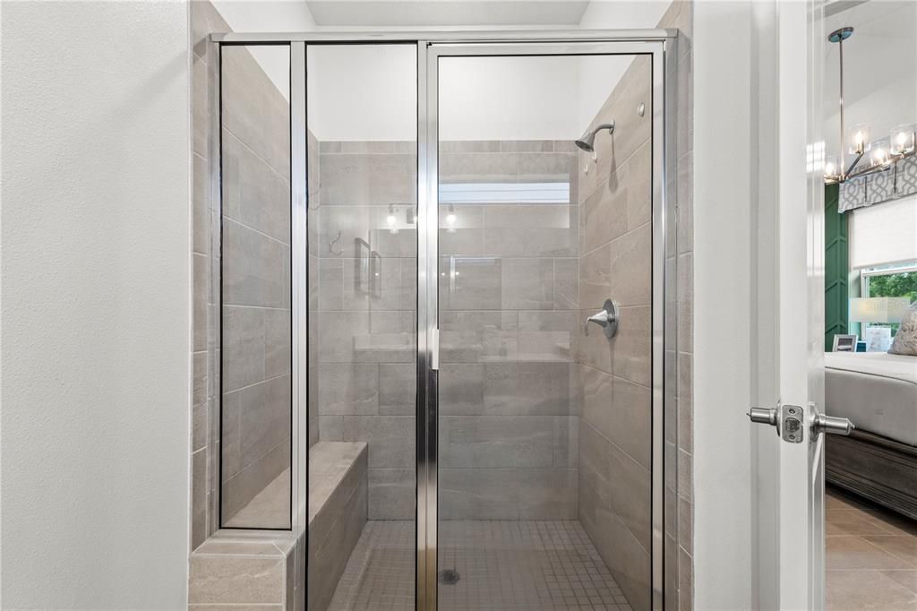 На продажу: $425,000 (4 спален, 2 ванн, 1983 Квадратных фут)