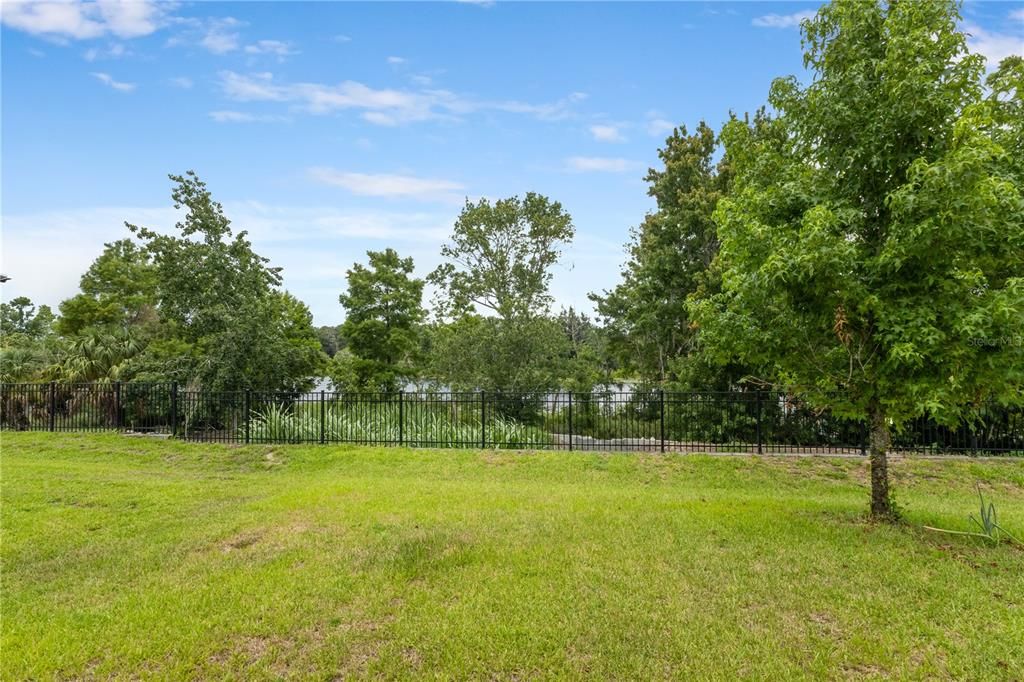 На продажу: $425,000 (4 спален, 2 ванн, 1983 Квадратных фут)