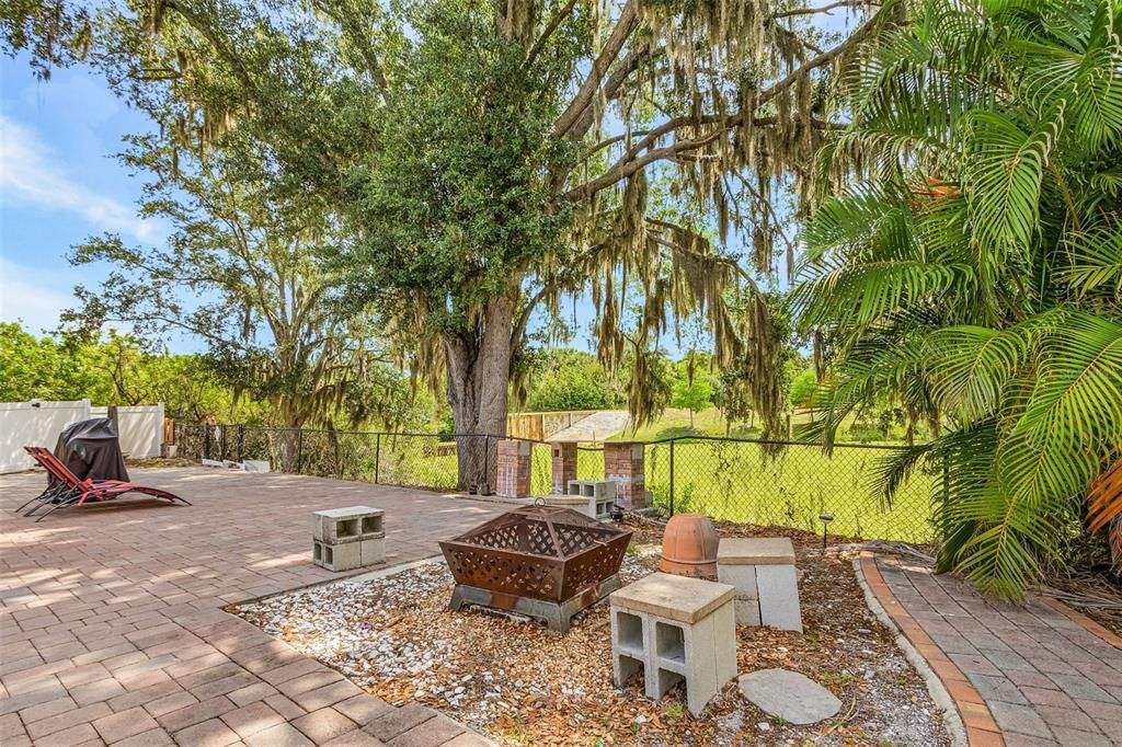На продажу: $465,000 (3 спален, 2 ванн, 1920 Квадратных фут)