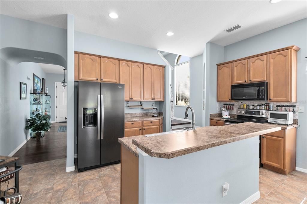 En Venta: $399,000 (6 camas, 4 baños, 2901 Pies cuadrados)