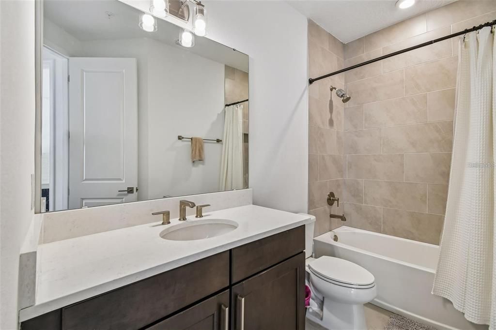 For Rent: $3,500 (4 beds, 3 baths, 2059 Square Feet)