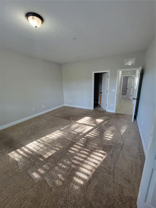 En Venta: $189,900 (2 camas, 2 baños, 1373 Pies cuadrados)