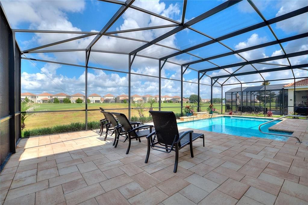 For Sale: $849,000 (6 beds, 4 baths, 3833 Square Feet)