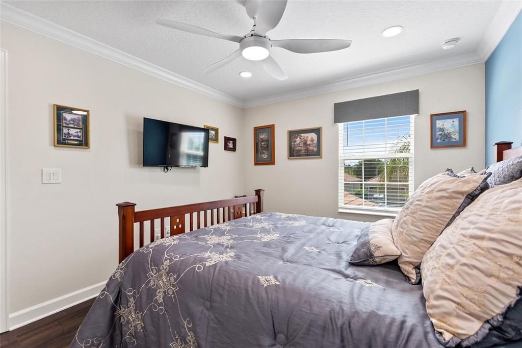 For Sale: $849,000 (6 beds, 4 baths, 3833 Square Feet)