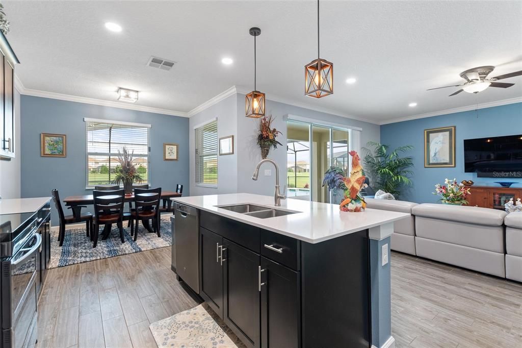 For Sale: $849,000 (6 beds, 4 baths, 3833 Square Feet)
