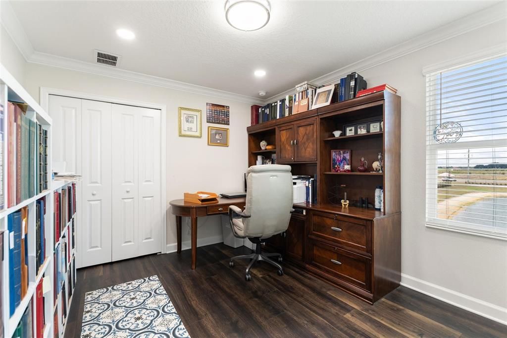 For Sale: $849,000 (6 beds, 4 baths, 3833 Square Feet)
