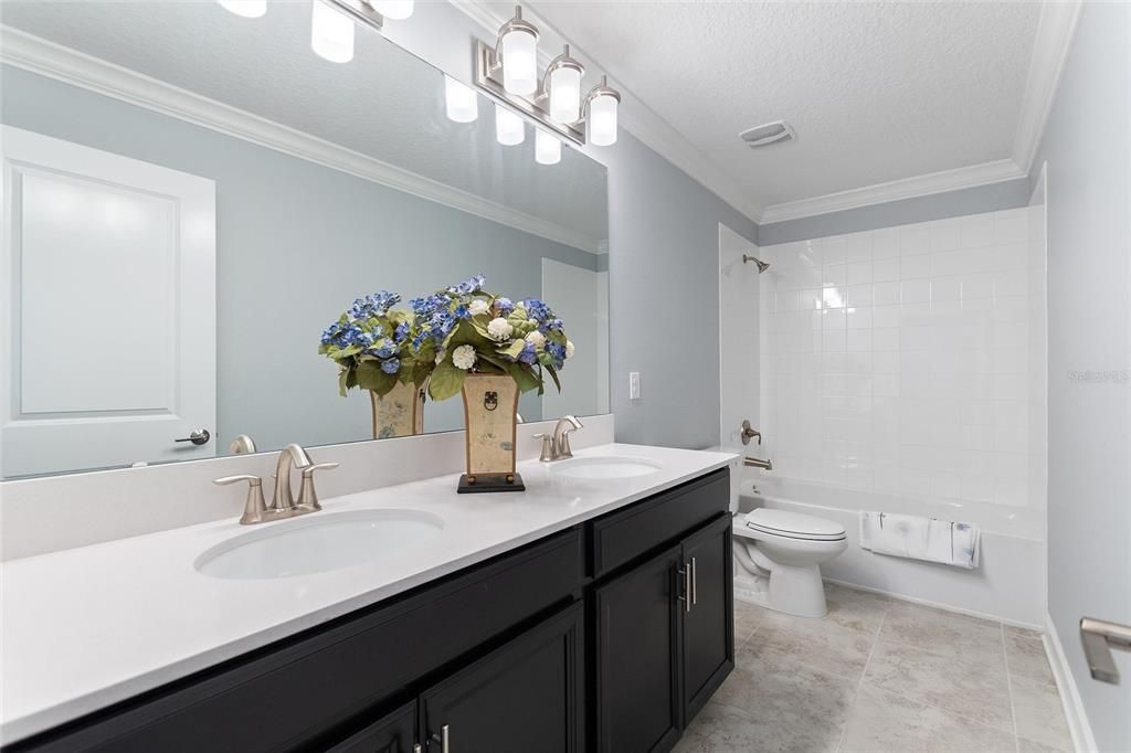 For Sale: $849,000 (6 beds, 4 baths, 3833 Square Feet)