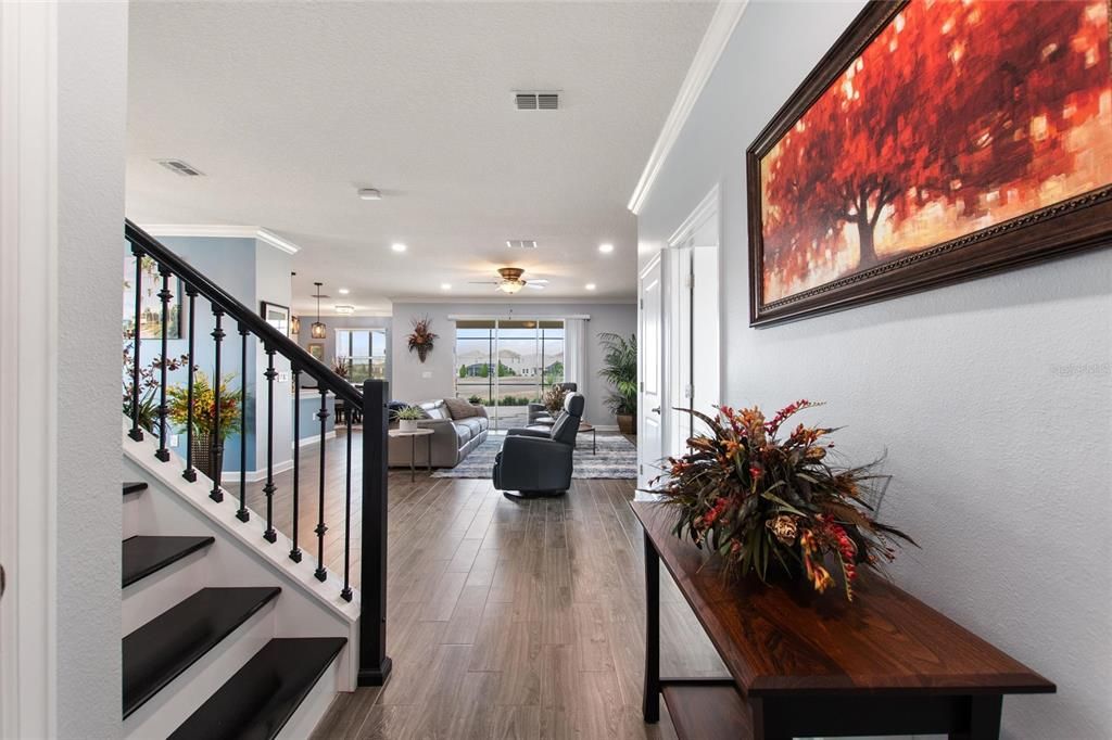 For Sale: $849,000 (6 beds, 4 baths, 3833 Square Feet)