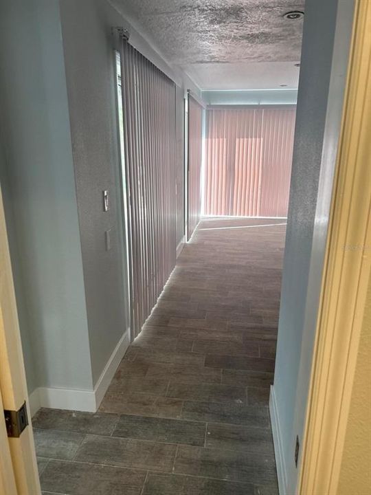 For Rent: $2,195 (2 beds, 1 baths, 768 Square Feet)