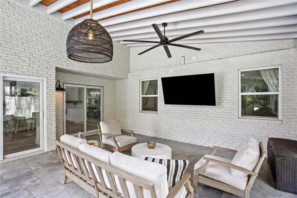 For Sale: $1,850,000 (4 beds, 4 baths, 4141 Square Feet)