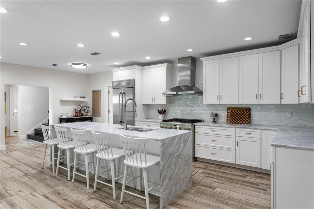 For Sale: $1,850,000 (4 beds, 4 baths, 4141 Square Feet)