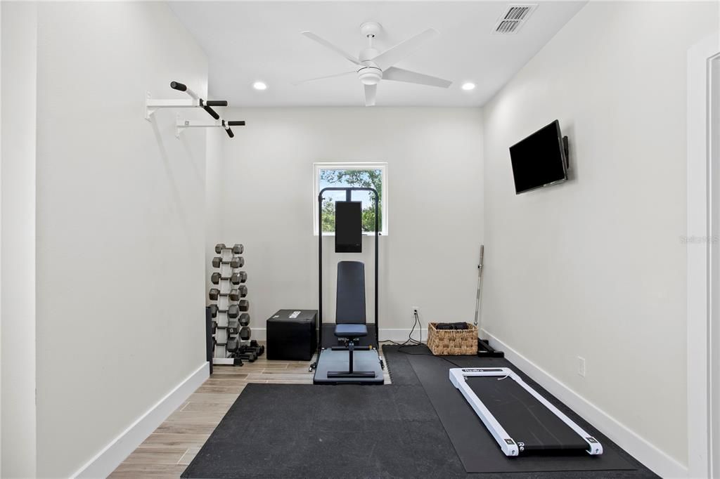 For Sale: $1,850,000 (4 beds, 4 baths, 4141 Square Feet)