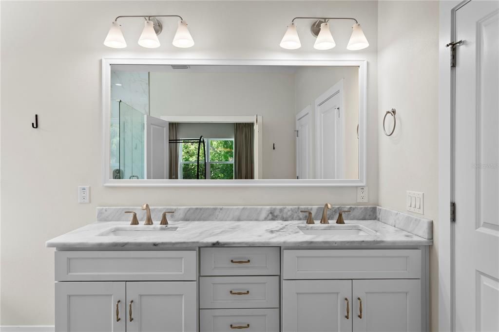For Sale: $1,850,000 (4 beds, 4 baths, 4141 Square Feet)