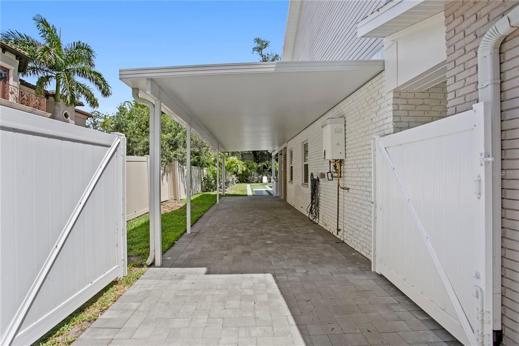 For Sale: $1,850,000 (4 beds, 4 baths, 4141 Square Feet)