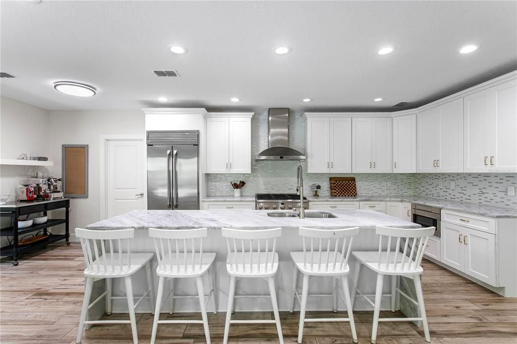 For Sale: $1,850,000 (4 beds, 4 baths, 4141 Square Feet)