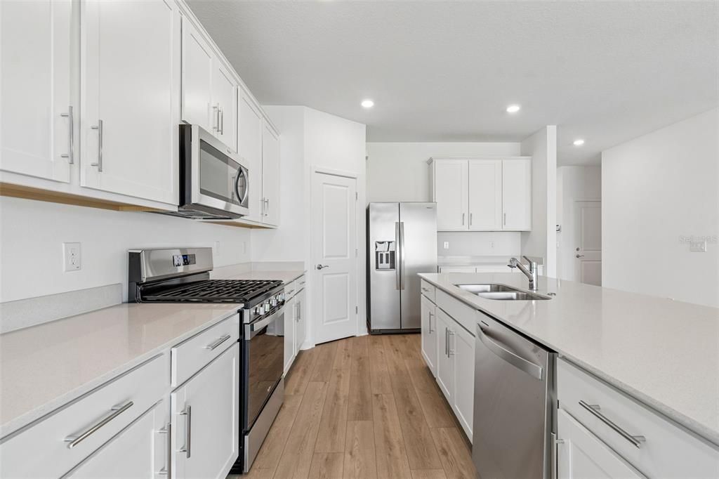 For Rent: $3,600 (4 beds, 3 baths, 2894 Square Feet)