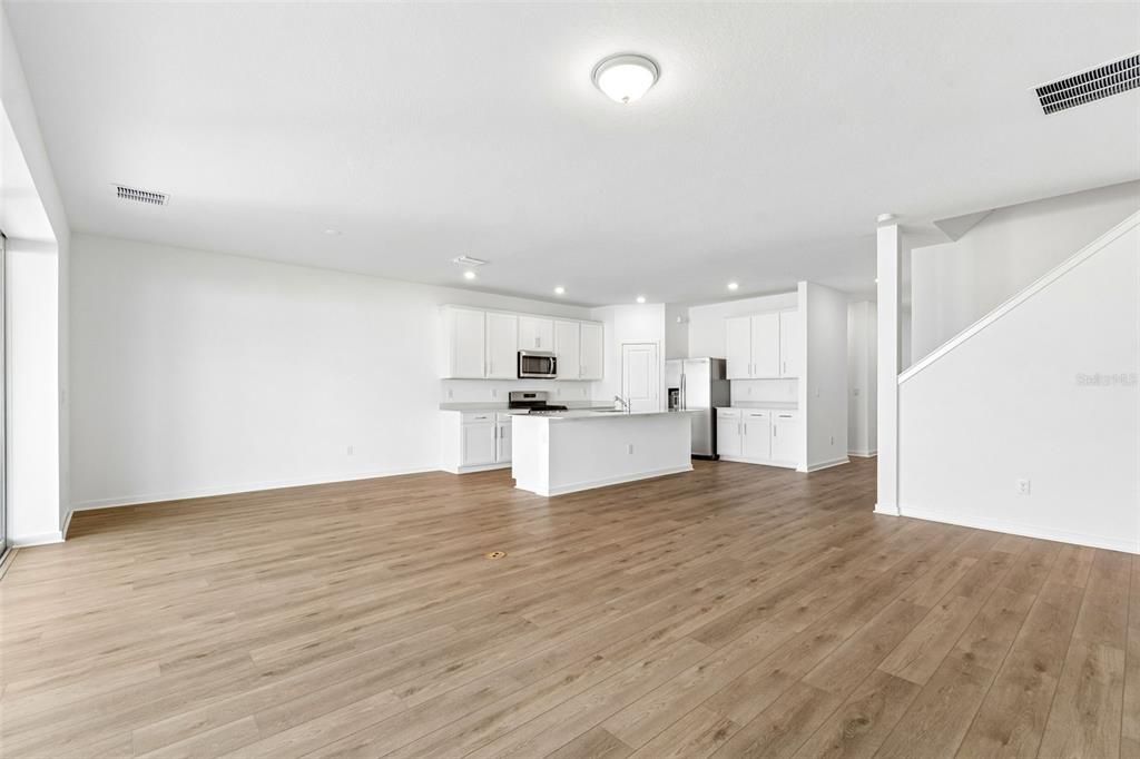 For Rent: $3,600 (4 beds, 3 baths, 2894 Square Feet)