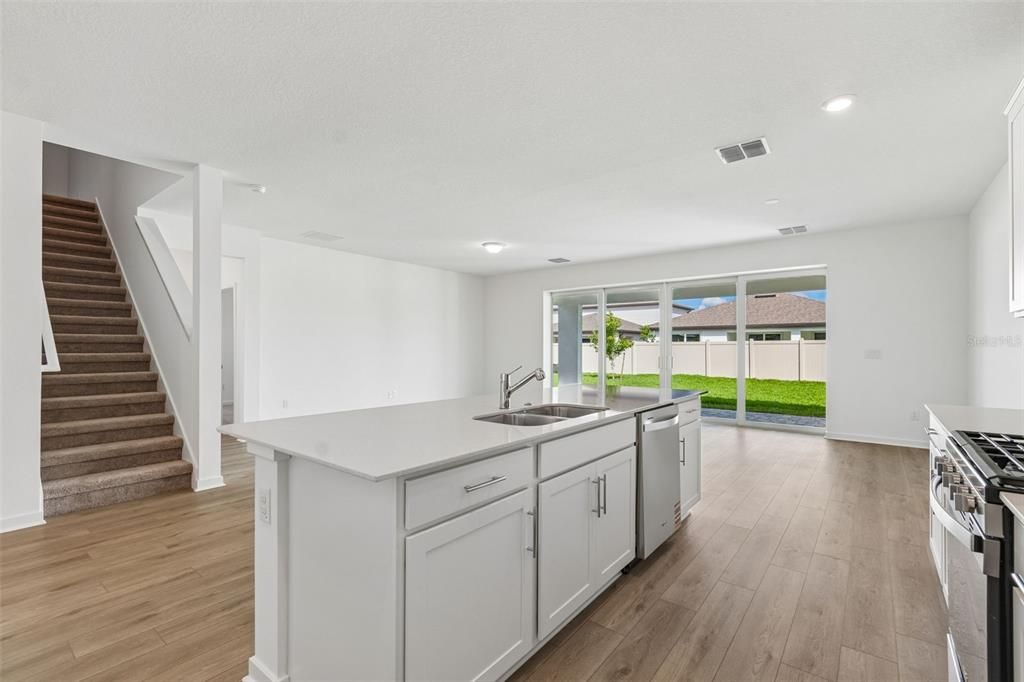 For Rent: $3,600 (4 beds, 3 baths, 2894 Square Feet)