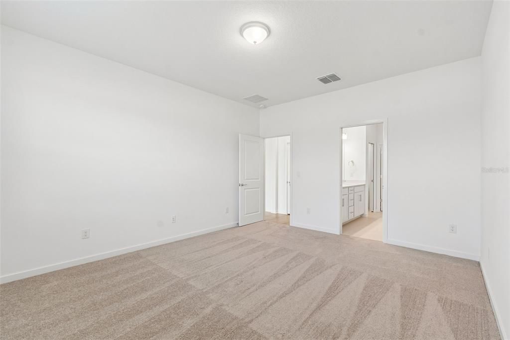 For Rent: $3,600 (4 beds, 3 baths, 2894 Square Feet)