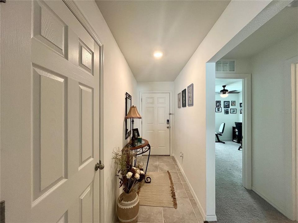 Activo con contrato: $239,000 (3 camas, 2 baños, 1286 Pies cuadrados)