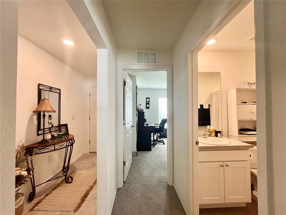 Activo con contrato: $239,000 (3 camas, 2 baños, 1286 Pies cuadrados)