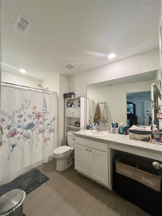 Activo con contrato: $239,000 (3 camas, 2 baños, 1286 Pies cuadrados)