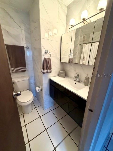 For Sale: $433,000 (3 beds, 2 baths, 1040 Square Feet)