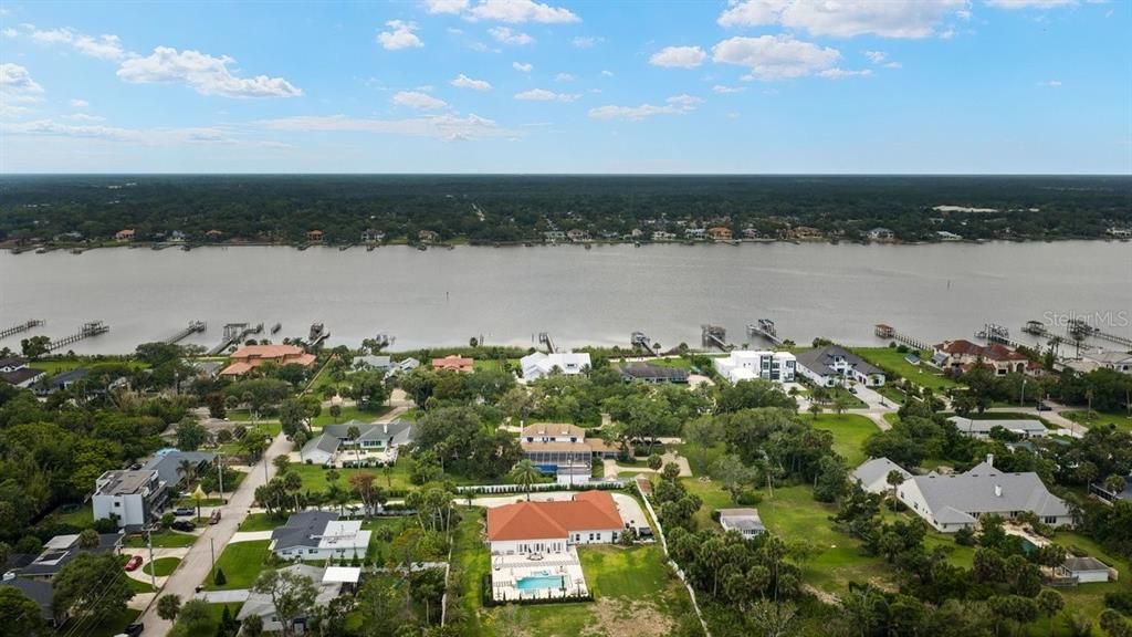 En Venta: $1,399,000 (5 camas, 4 baños, 4948 Pies cuadrados)