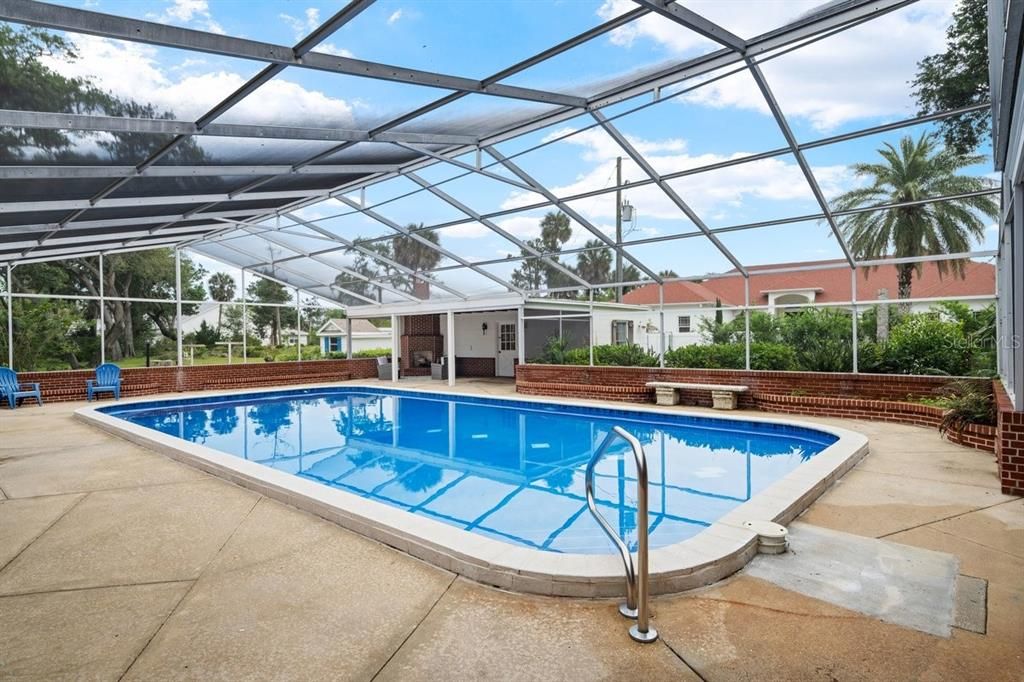 En Venta: $1,399,000 (5 camas, 4 baños, 4948 Pies cuadrados)