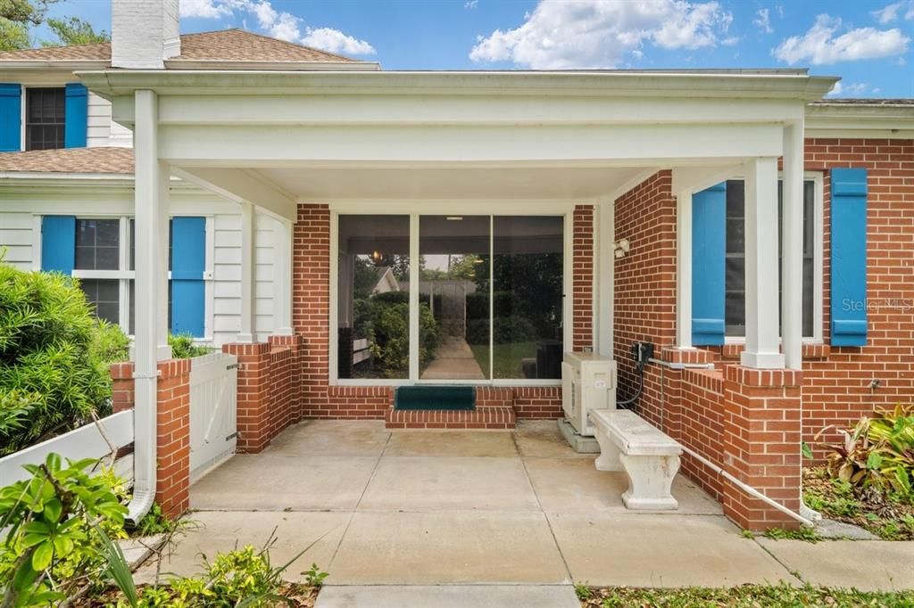 En Venta: $1,399,000 (5 camas, 4 baños, 4948 Pies cuadrados)