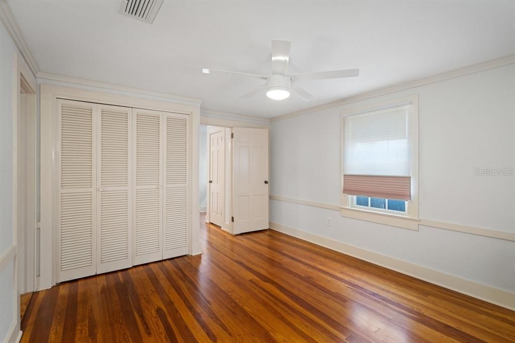 En Venta: $1,399,000 (5 camas, 4 baños, 4948 Pies cuadrados)