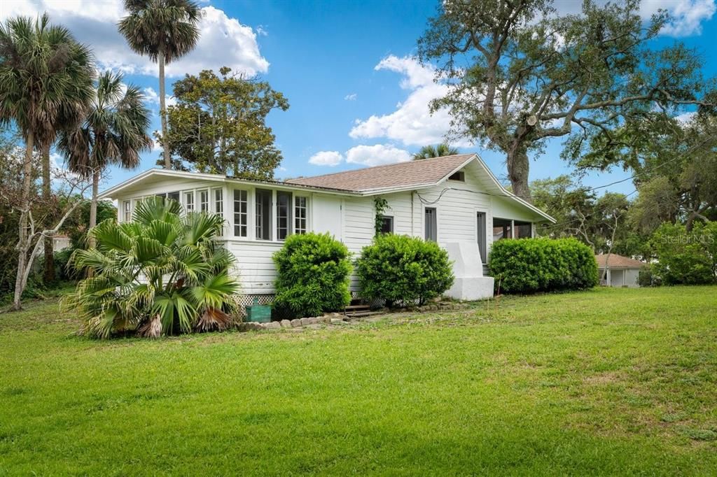 En Venta: $1,399,000 (5 camas, 4 baños, 4948 Pies cuadrados)