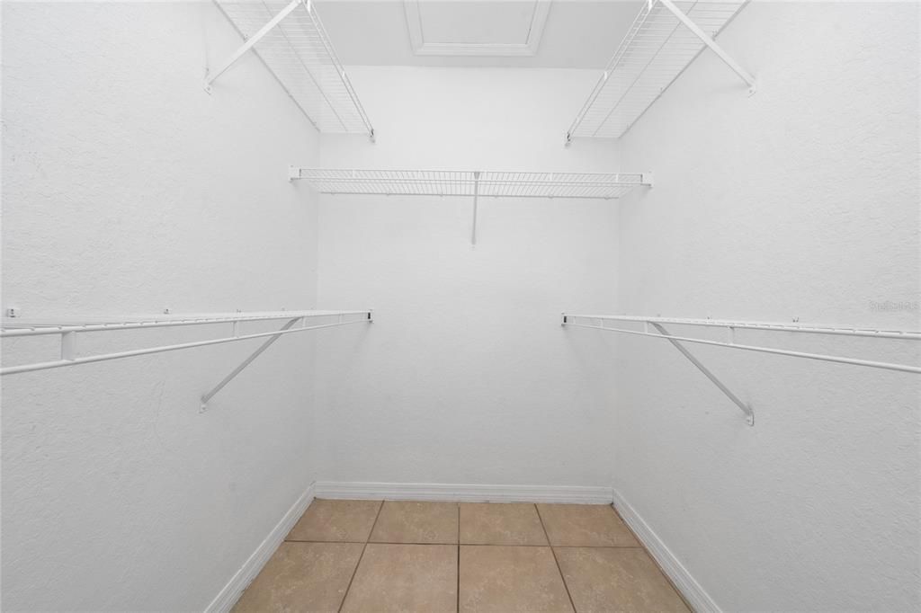 For Sale: $150,000 (1 beds, 1 baths, 650 Square Feet)