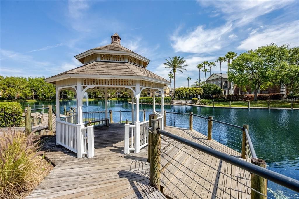 For Sale: $150,000 (1 beds, 1 baths, 650 Square Feet)