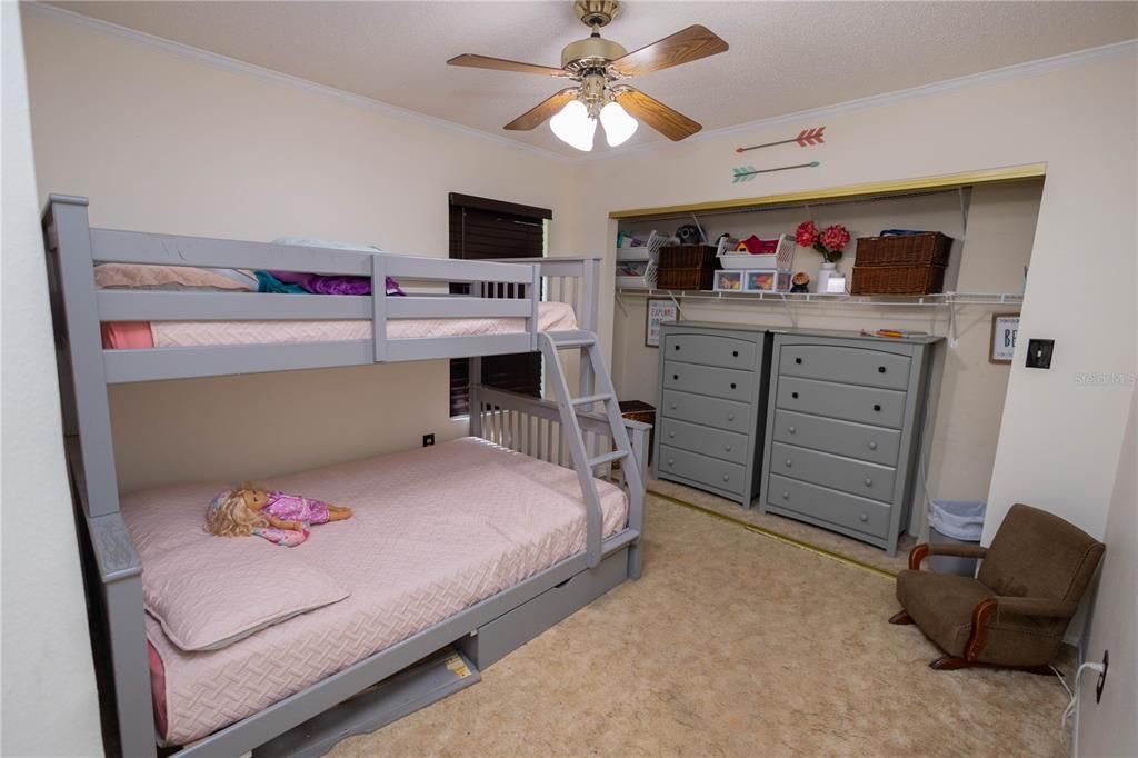 For Sale: $265,000 (3 beds, 2 baths, 1591 Square Feet)