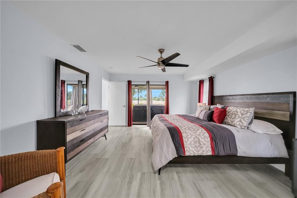 For Sale: $390,000 (3 beds, 2 baths, 1898 Square Feet)