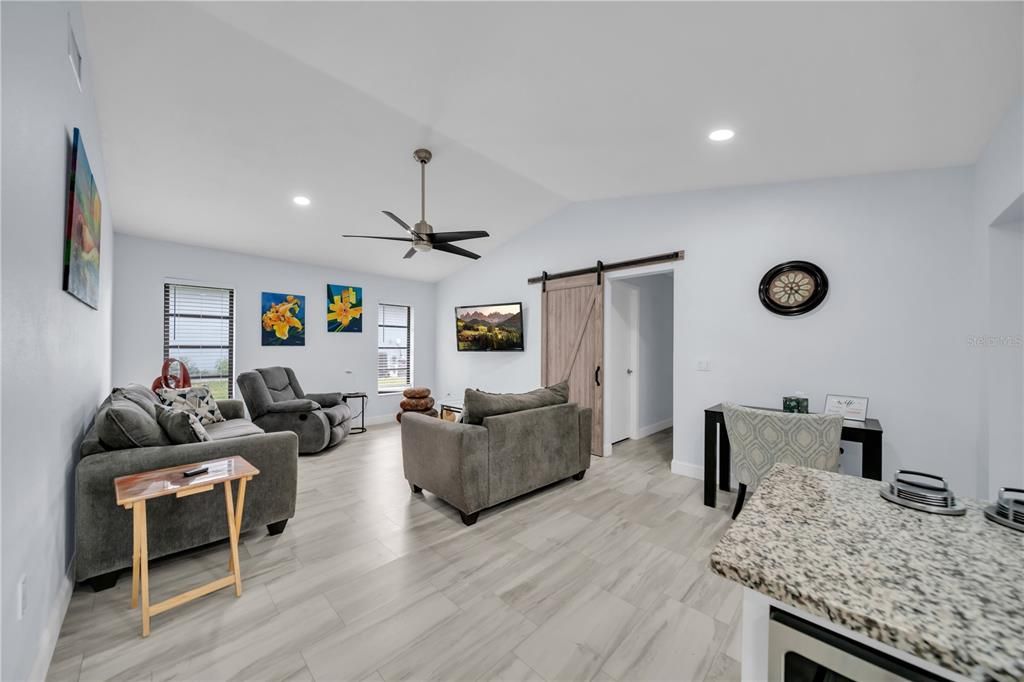 For Sale: $390,000 (3 beds, 2 baths, 1898 Square Feet)