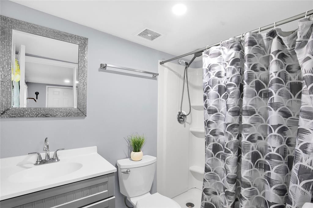 For Sale: $349,500 (4 beds, 0 baths, 1592 Square Feet)