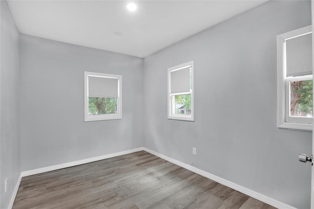 For Sale: $349,500 (4 beds, 0 baths, 1592 Square Feet)