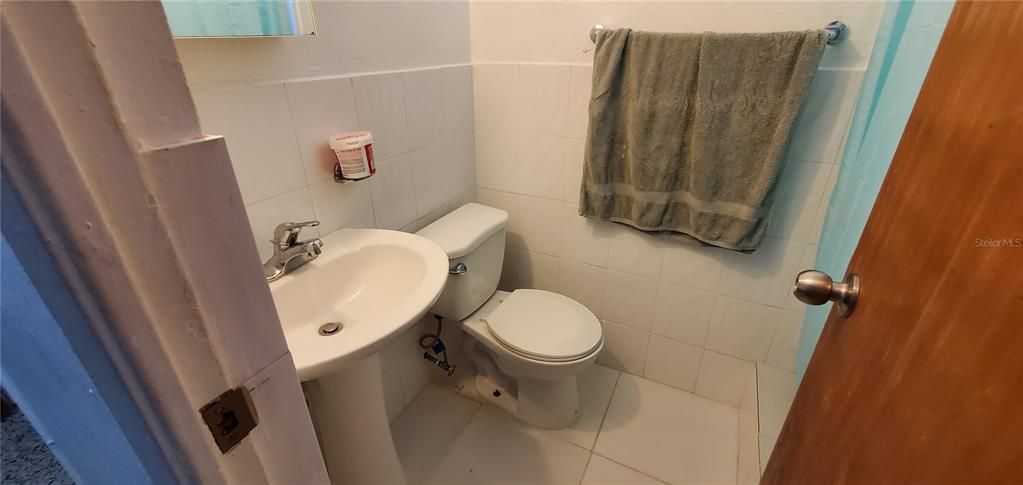 Active With Contract: $250,000 (7 beds, 0 baths, 1612 Square Feet)