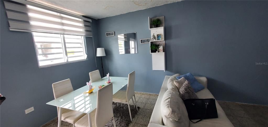 Active With Contract: $250,000 (7 beds, 0 baths, 1612 Square Feet)