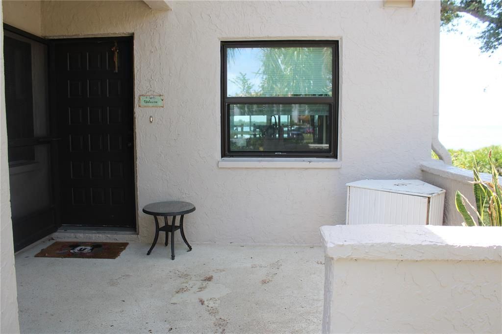 For Rent: $2,500 (2 beds, 2 baths, 1065 Square Feet)