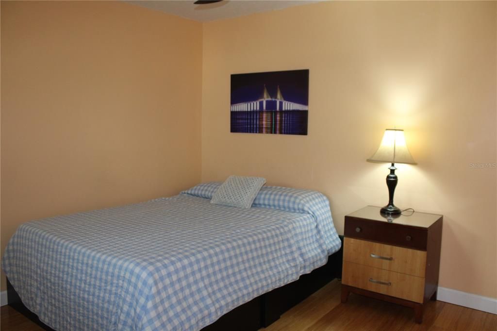 For Rent: $2,500 (2 beds, 2 baths, 1065 Square Feet)