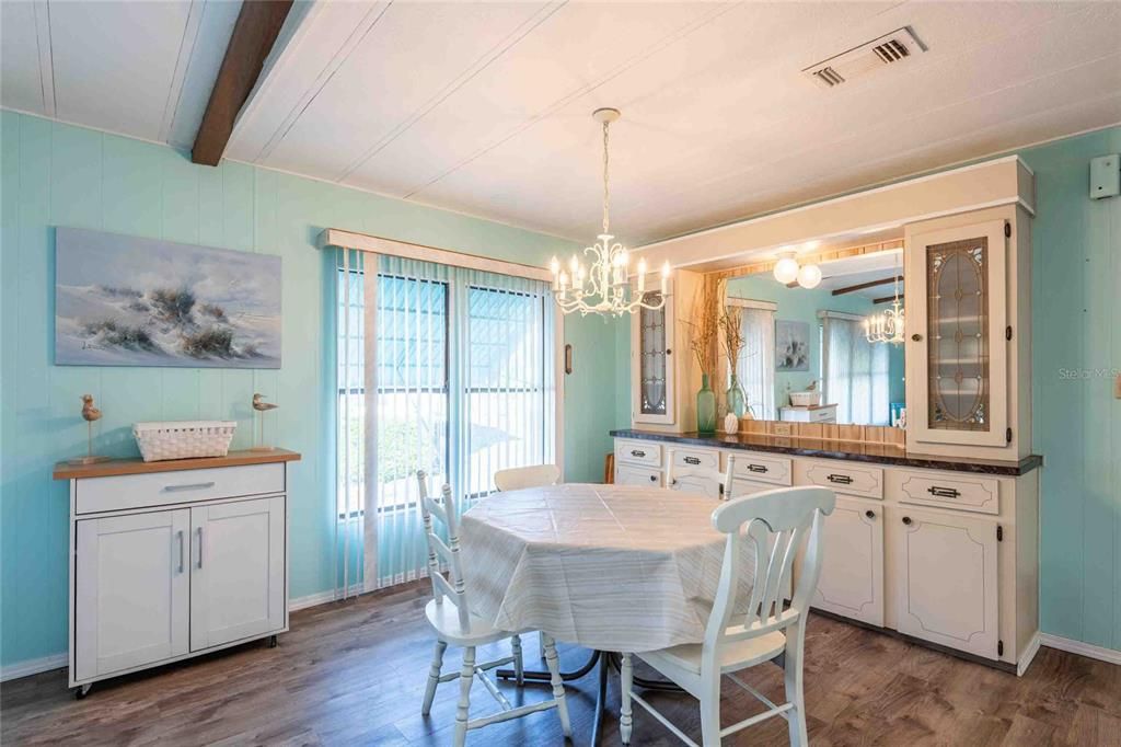 For Sale: $118,500 (3 beds, 2 baths, 1218 Square Feet)
